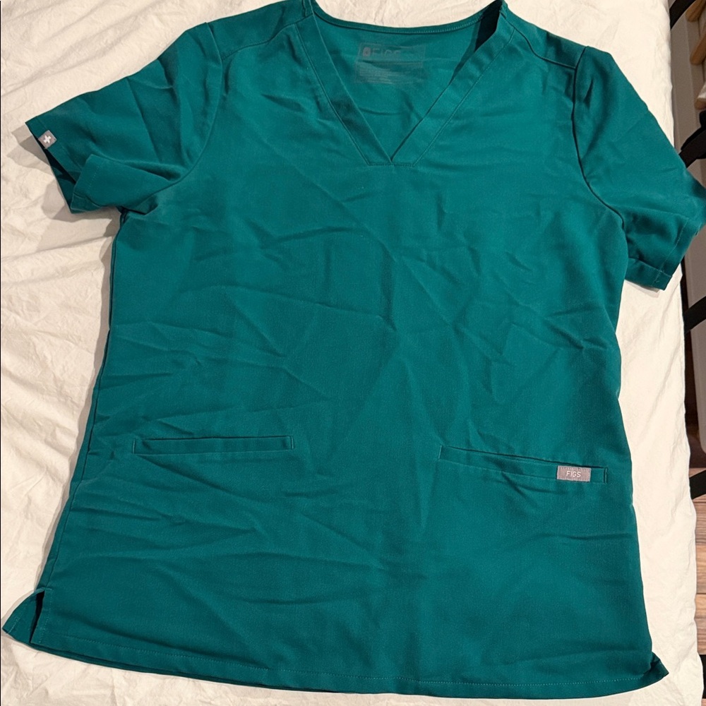 Figs V-Neck Scrub Top